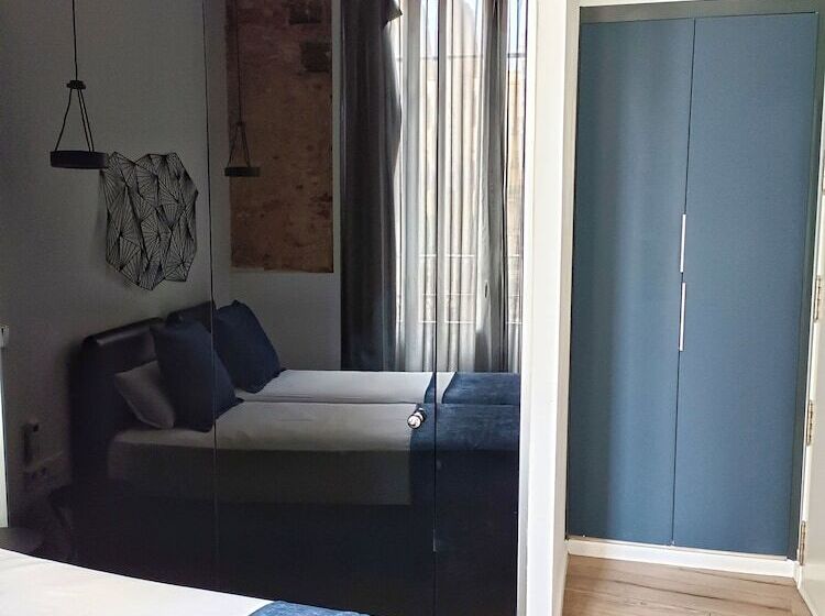 Habitación Estándar, El Siglo