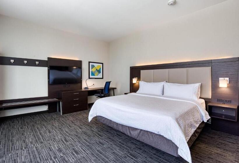 Номер Стандарт Кровать Кинг Адаптированный для Инвалидов, Holiday Inn Express   Kansas City Downtown, An Ihg