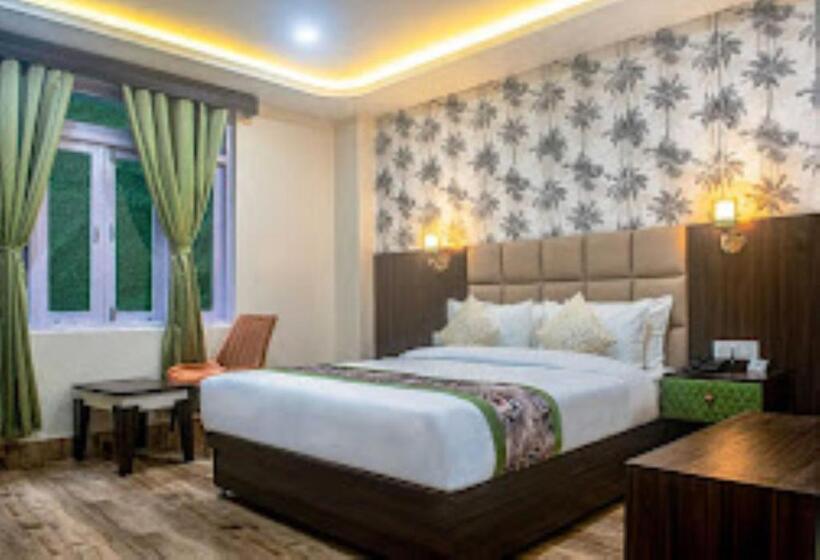 디럭스 룸, Sevenmirror Hotel , Gangtok
