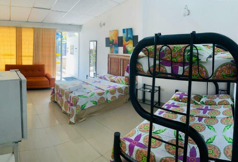 اتاق خانوادگی, Campestre Sanvalay Inn