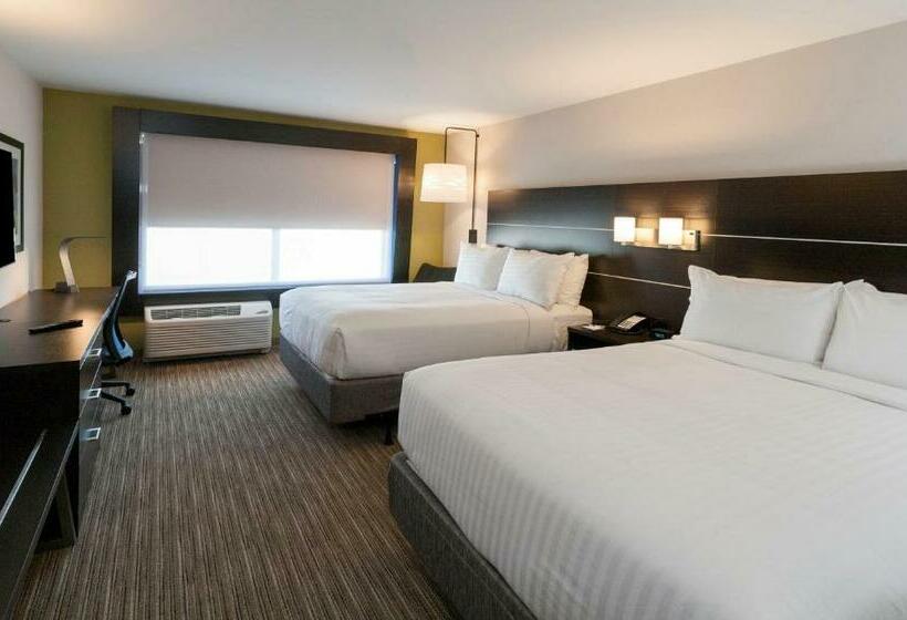 Номер Стандарт, Holiday Inn Express & Suites   Dodge City, An Ihg
