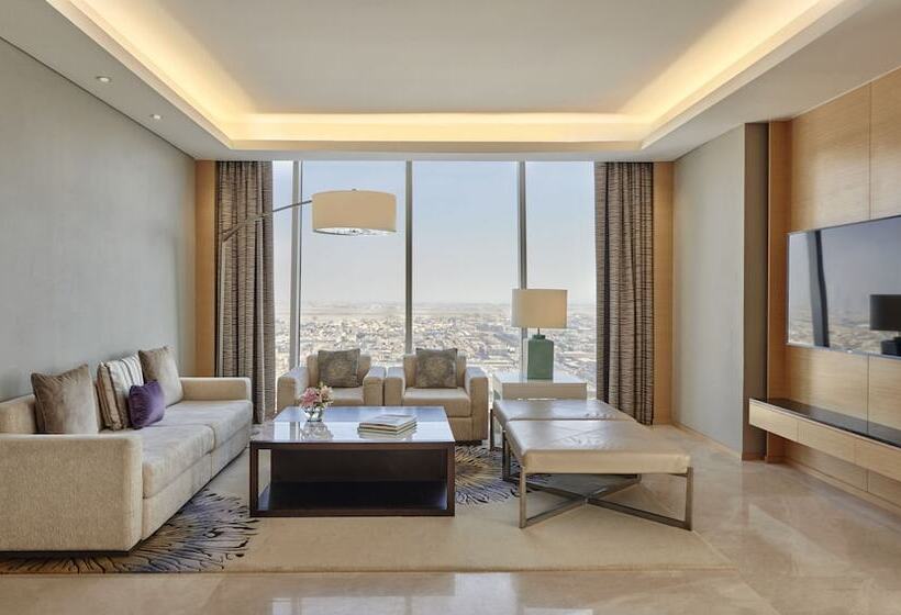 Люкс, Hyatt Regency Riyadh Olaya