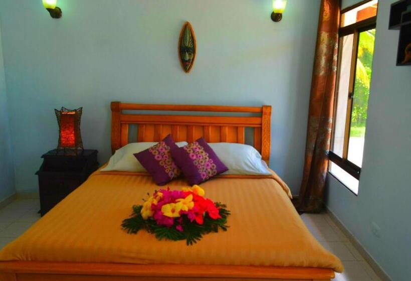 带大床的豪华间, Playa Tranquilo B&b And Dive Shop