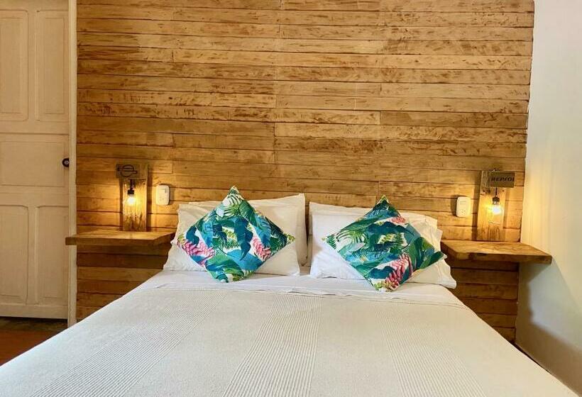스탠다드 트리플 룸, Waka Hotel Rural