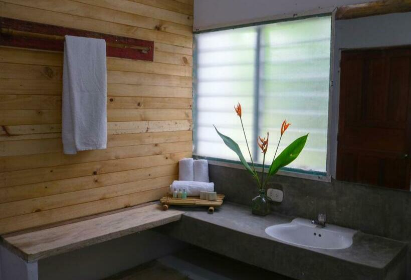 4인용 스탠다드 룸, Waka Hotel Rural