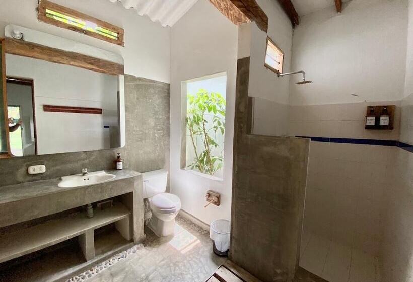 4인용 스탠다드 룸, Waka Hotel Rural