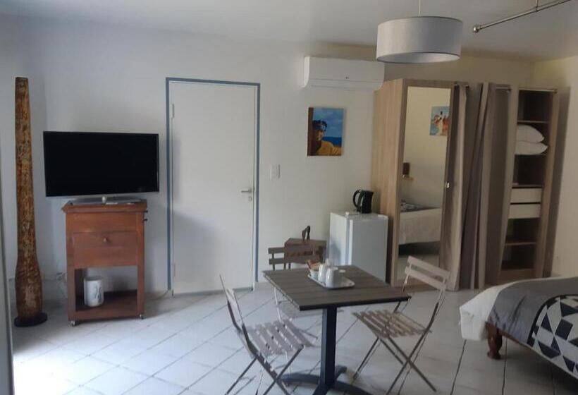 غرفة عائلية مطلّة علي الجبل, Chambre D Hote Veronique