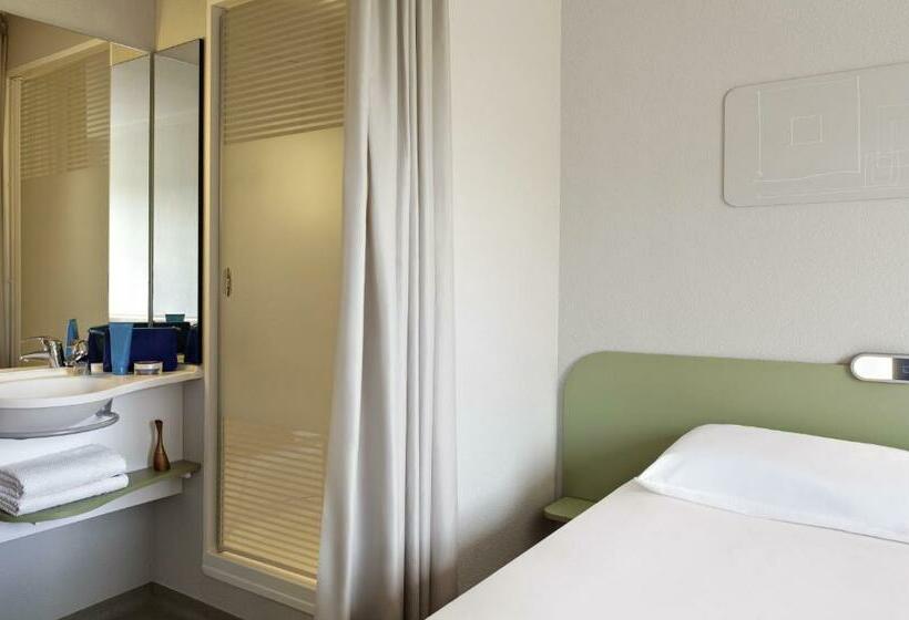 Номер Стандарт, Ibis Budget Saint Pourcain