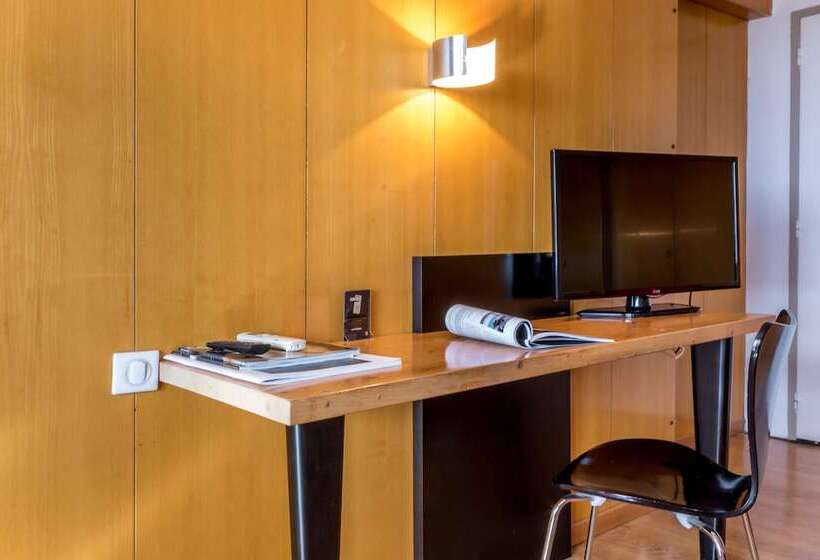 Номер Deluxe Вид на Море, Le Corbusier