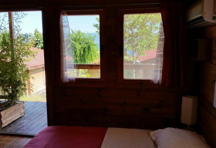 غرفة كلاسيكية مع بلكونة, Mare E Monti