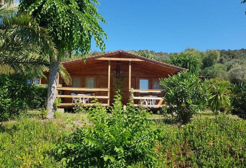 جناح بغرفتي نوم, Mare E Monti