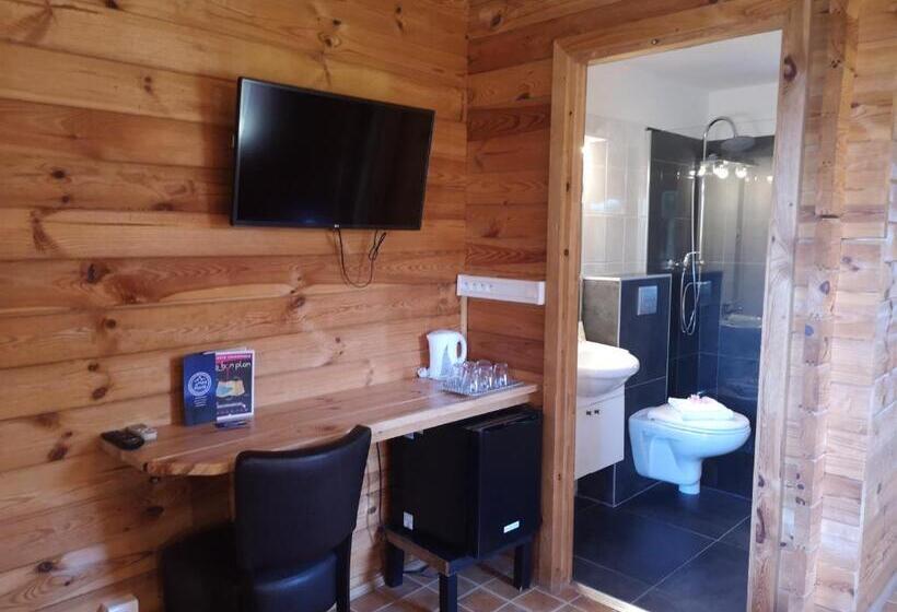 جناح بغرفتي نوم, Mare E Monti