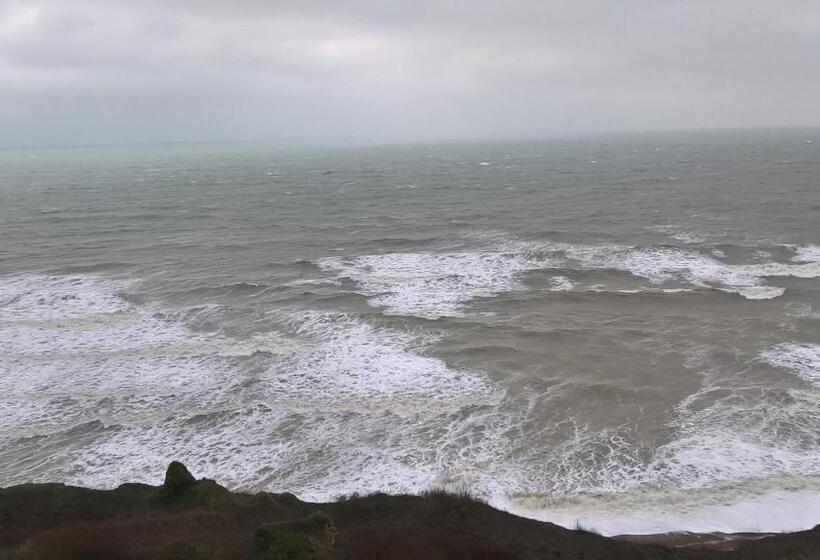Студио Стандарт Вид на Сад, Gîte La Mer