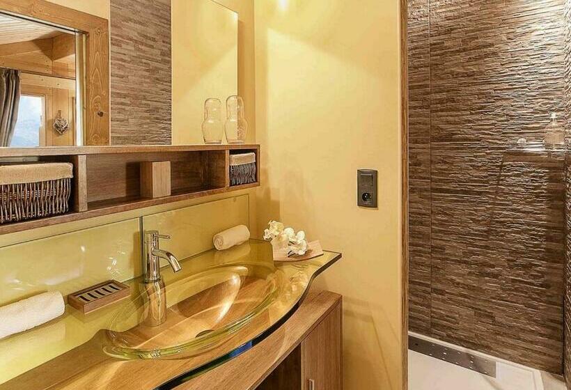 Номер Стандарт Вид на Горы, Le Paret Chambres D Hôtes De Charme & Spa