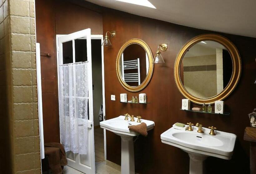 Трехместный Номер Deluxe, Domaine De Rhodes B&b