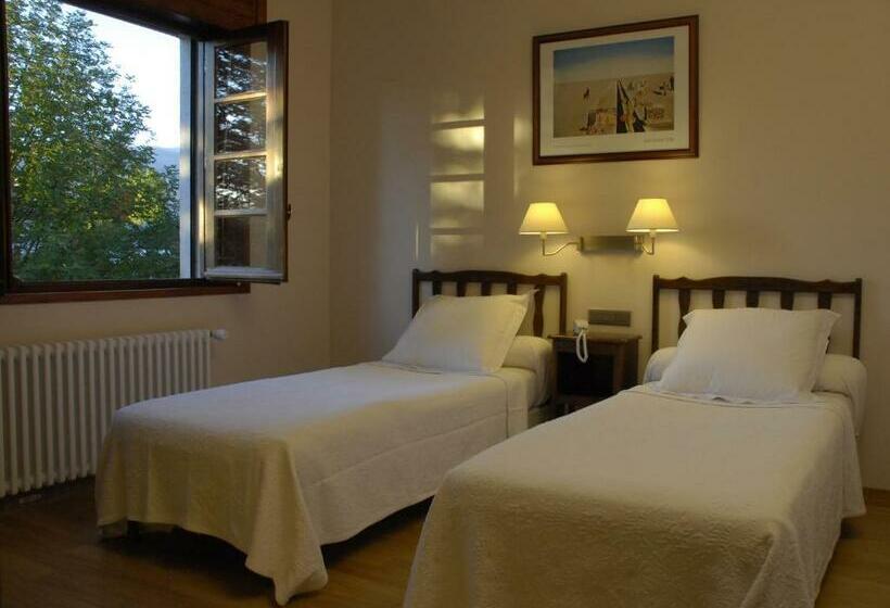 스탠다드 트리플 룸, Celisol Cerdagne