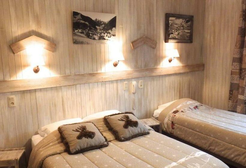 Номер Стандарт Трехместный, Hôtel Viallet