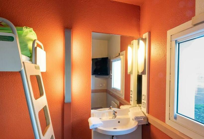 غرفة قياسية ثلاثية, B&b Hotel Viry Châtillon