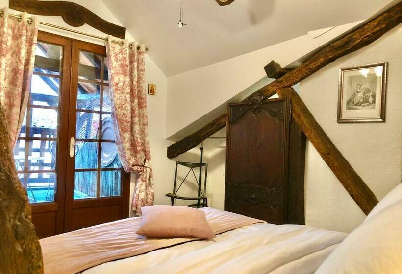 اتاق استاندارد, Le Colombier De Cyrano Et Roxane