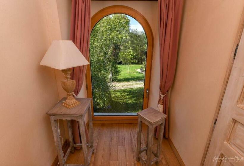 Трехместный Номер Базовый, Le Manoir Du Pas Jahan