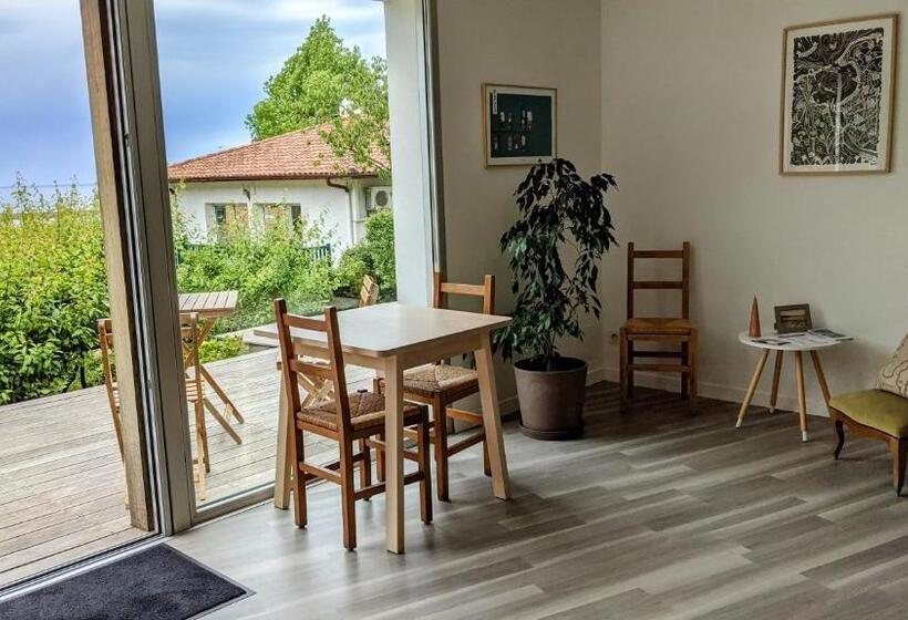 اتاق استاندارد با تخت بزرگ, Les Digues Vauban