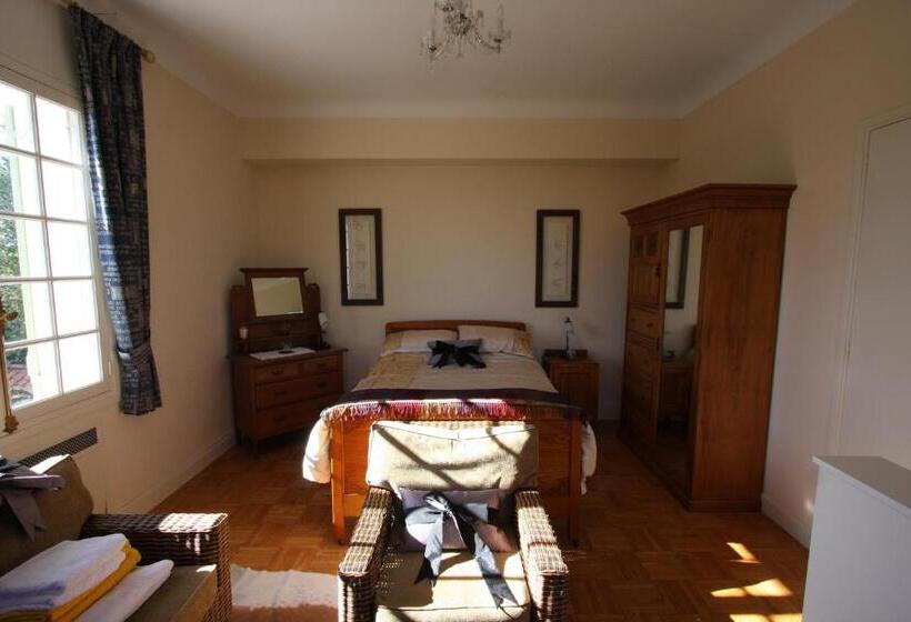 Номер Стандарт, The Retreat @ Le Grand Bois
