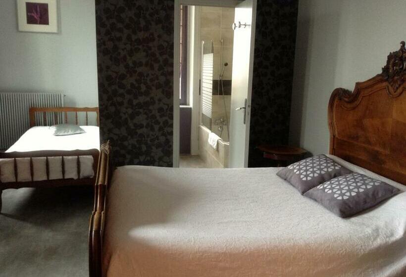 Номер Стандарт Трехместный, L Hôtel L Astrée