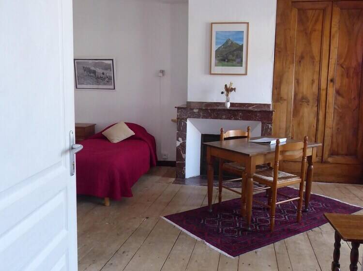 Четырехместный Номер Стандарт, Auberge Du Haut Salat