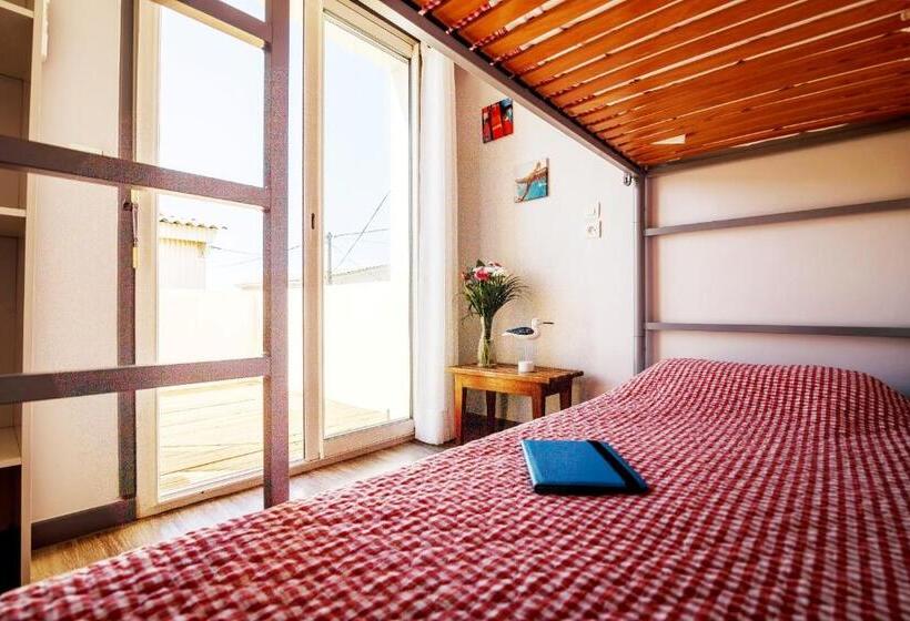 اتاق استاندارد چهار تخته, De La Plage