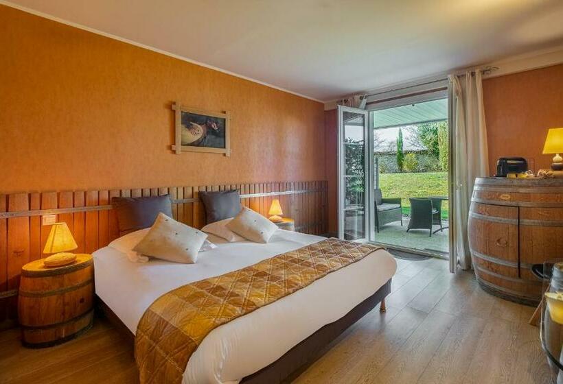 Номер Стандарт с Террасой, Domaine De L Echassier, The Originals Relais