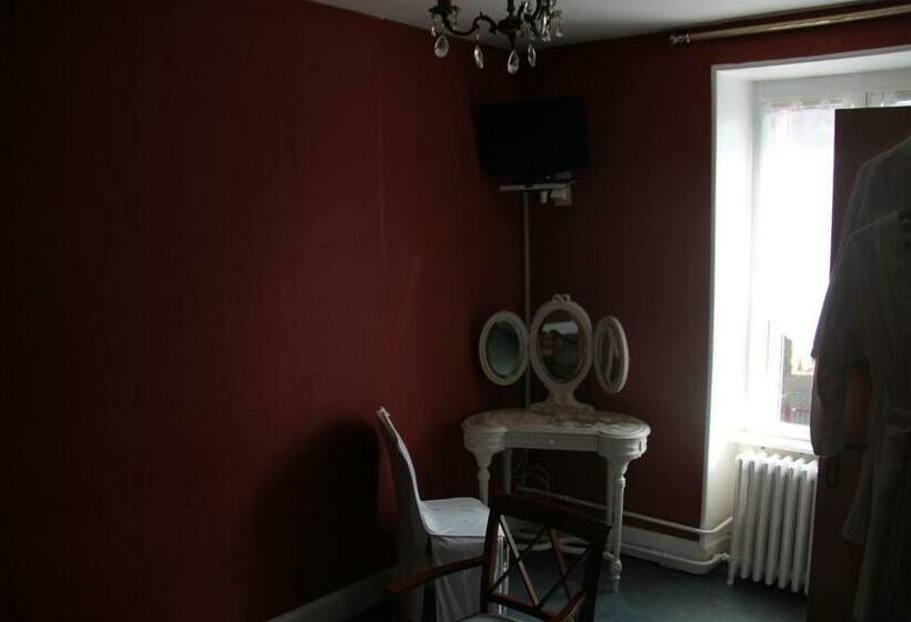 سوییت جونیور, Hostellerie Du Beffroy