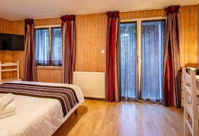Номер Стандарт, Hôtel   Restaurant Le Couchetat
