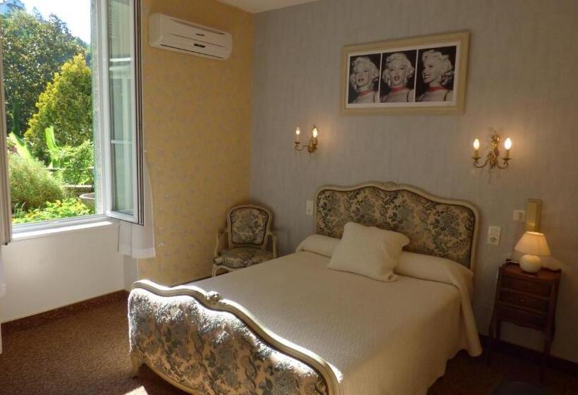 ガーデンビュースタンダードルーム, Hôtel Du Lion D'or