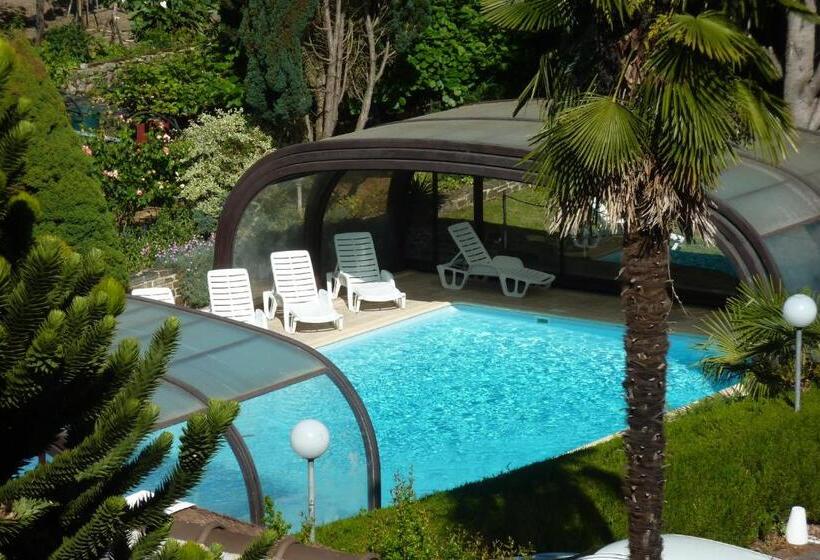 Номер Стандарт Трехместный, Hôtel Du Lion D'or