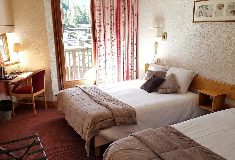 Номер Стандарт, Hôtel L Escale Blanche
