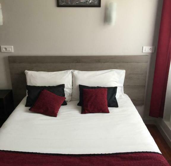 Номер Комфорт, Hôtel Vendôme