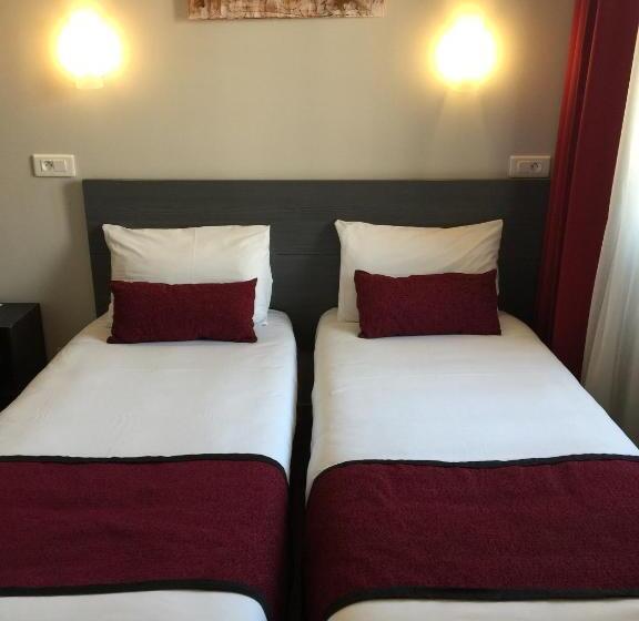 Номер Стандарт, Hôtel Vendôme