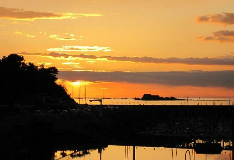 חדר דחוקס עם מיטת קינג, Manoir Du Cunningham