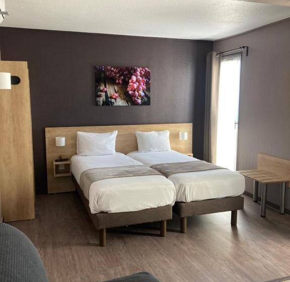 Семейный Номер, Wood Inn Bordeaux Aeroport