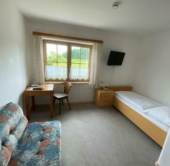 Quarto Estandar Individual, Landgasthof Schwarzberg
