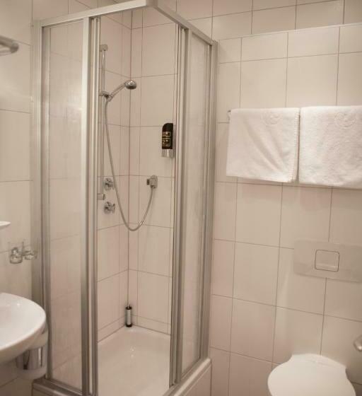 Quarto Estandar, Vier Jahreszeiten