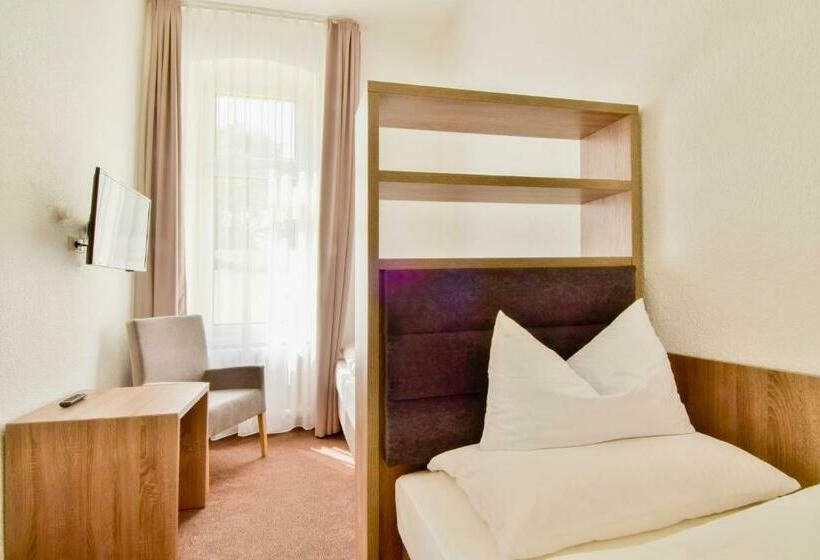 Четырехместный Номер Стандарт, Villa Auszeit Hotel Garni
