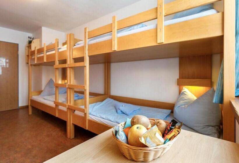 Семейный Номер, Djh Jugendherberge Oberstdorf   Membership Required!