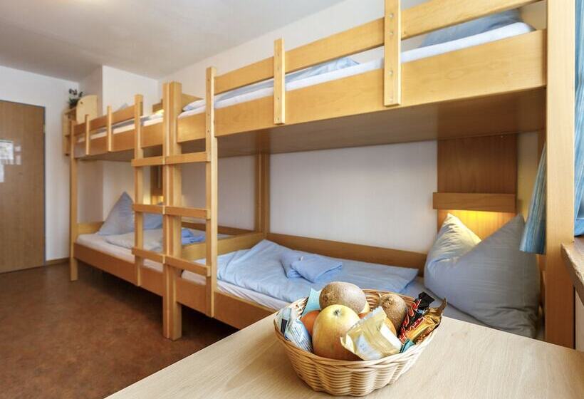 Семейный Номер, Djh Jugendherberge Oberstdorf   Membership Required!