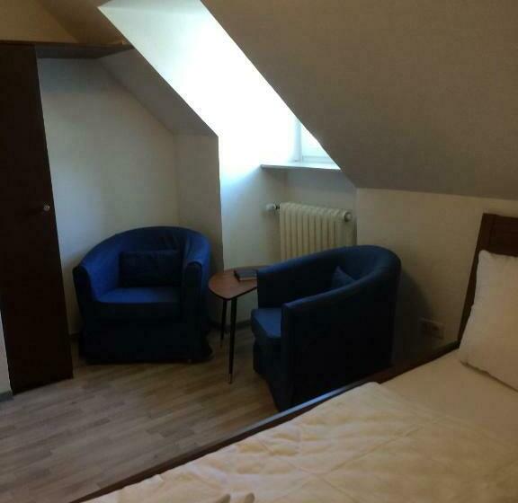 バス共有のスタンダードルーム, Kolping Hostel Trier Im Warsberger Hof