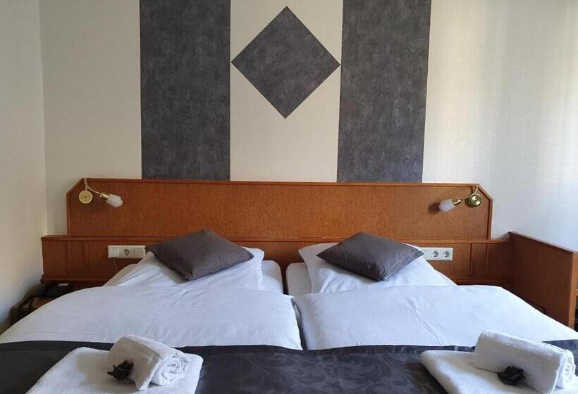 Номер Стандарт, Waldhotel Surwold