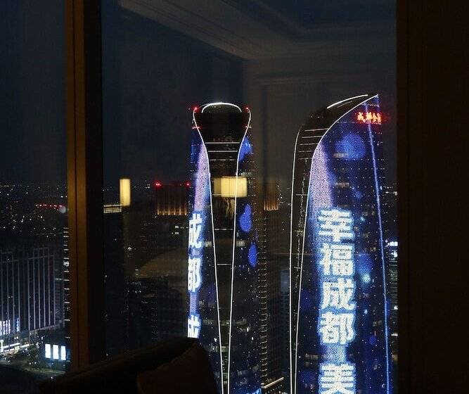 اتاق لوکس با تخت بزرگ, Waldorf Astoria Chengdu