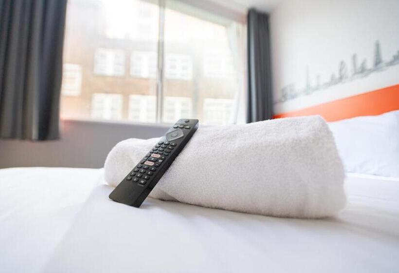اتاق استاندارد, Easyhotel Croydon