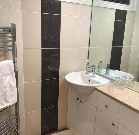 Номер Стандарт, Glenlyon Flat   Nec