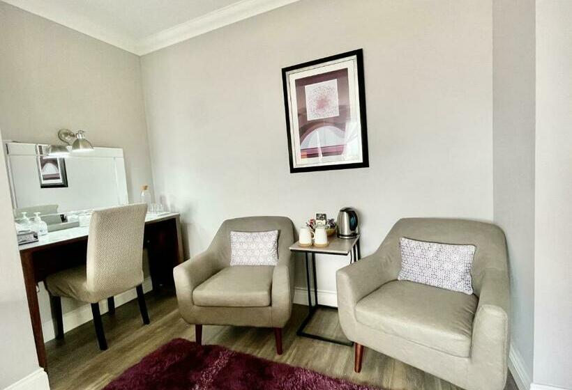 غرفة ديلوكس, Bojangles Guest House